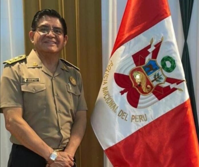 Piura General Pnp Edward Espinoza Es El Nuevo Jefe De La I Macro