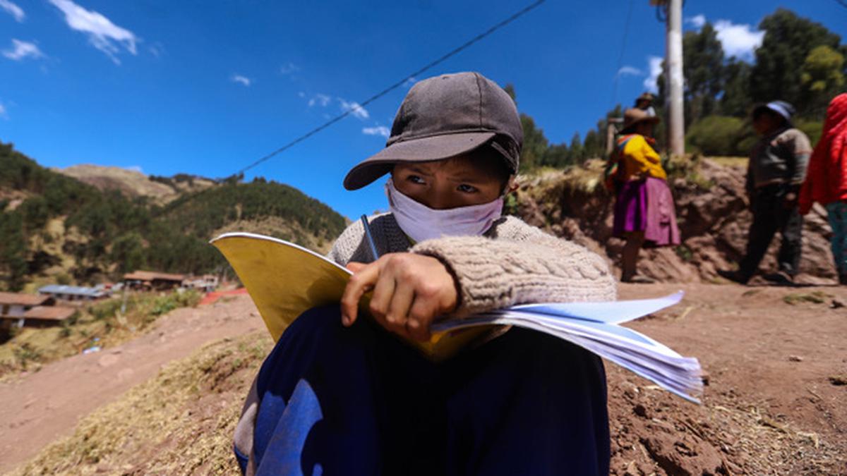 Impulsar la educación rural y desarrollo docente con miras al