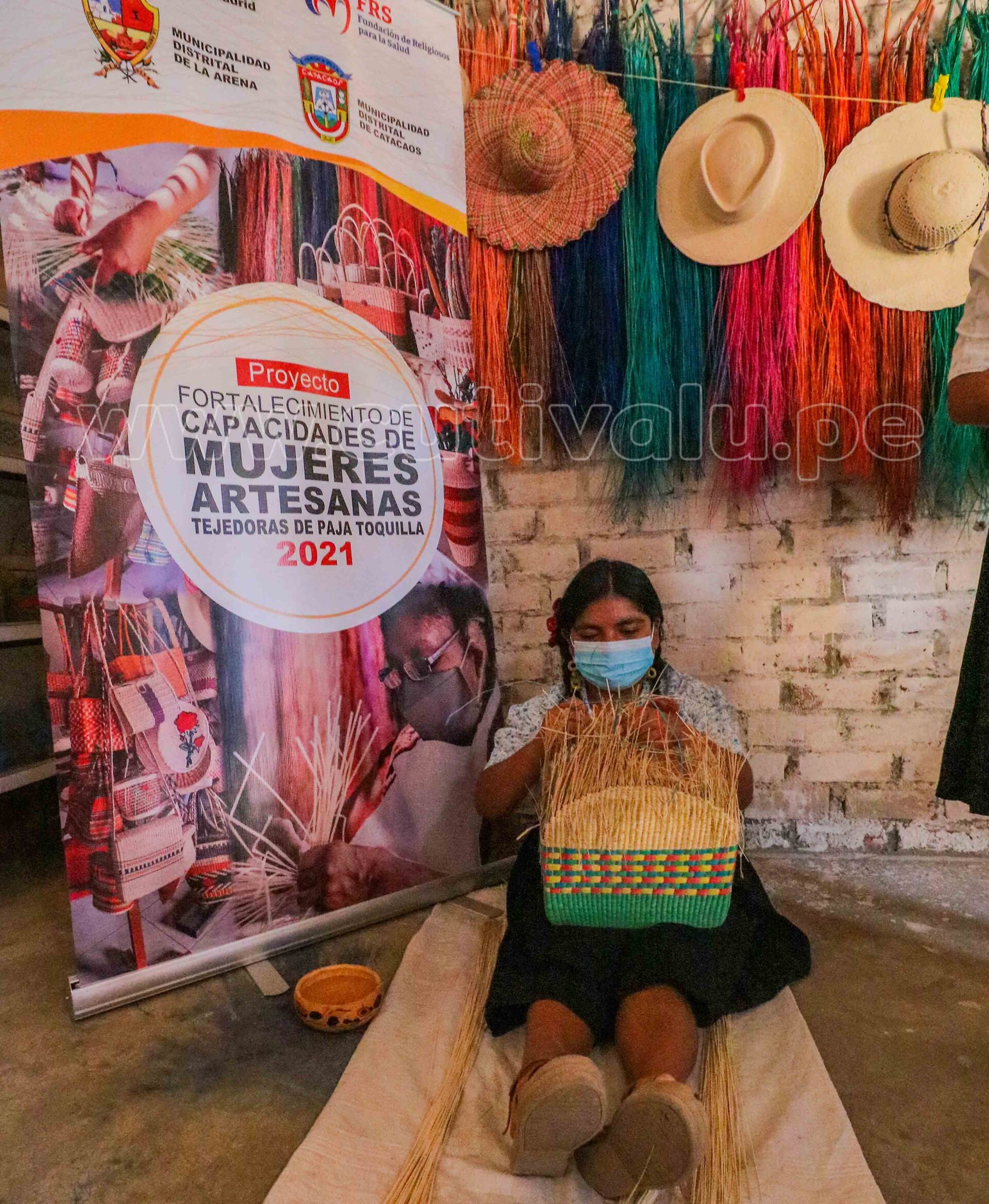 Tejer En Paja Toquilla Un Camino Para El Empoderamiento De Las Mujeres Del Bajo Piura Podcast