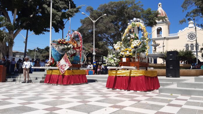 Paiteños rinden homenaje a San Pedro y San Pablo con procesión en altamar 